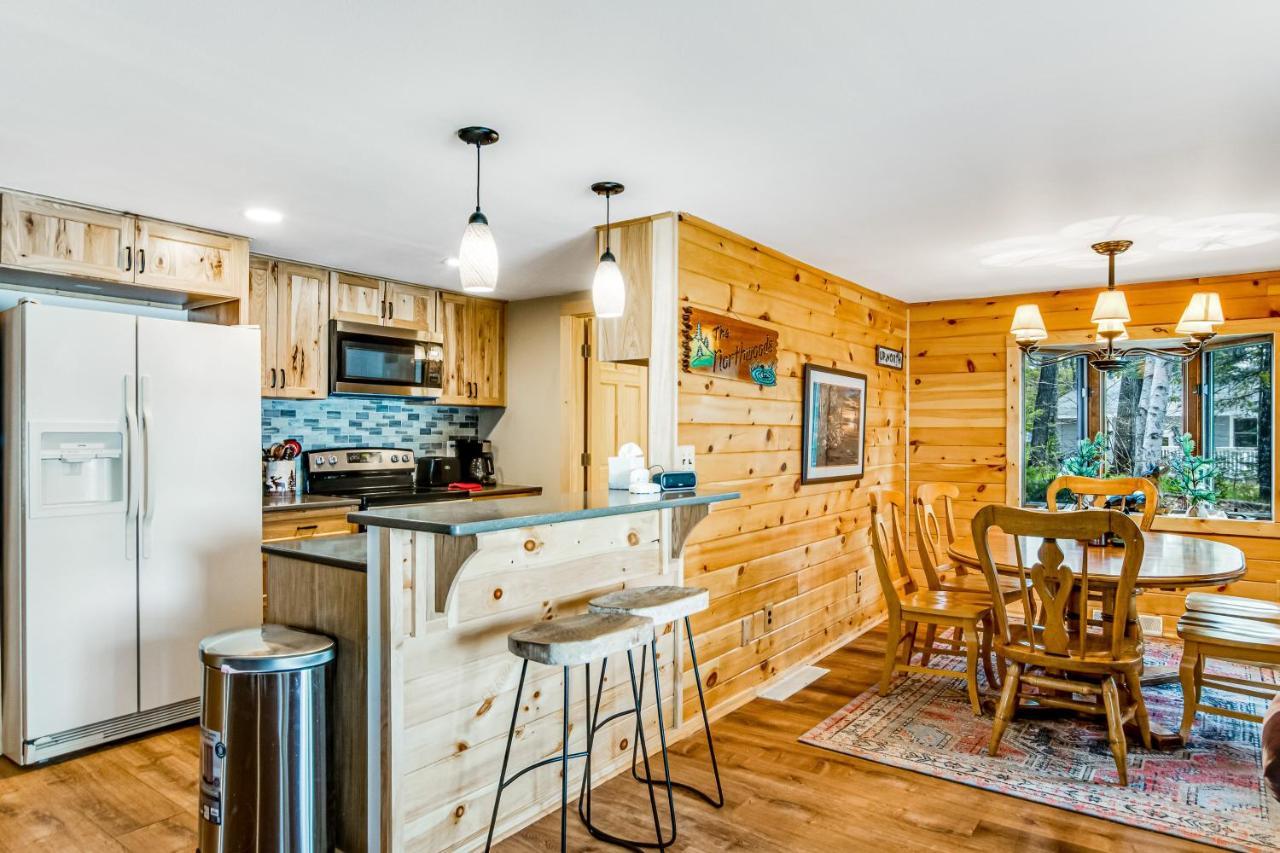 Three Bears Lodge Boulder Junction Екстериор снимка